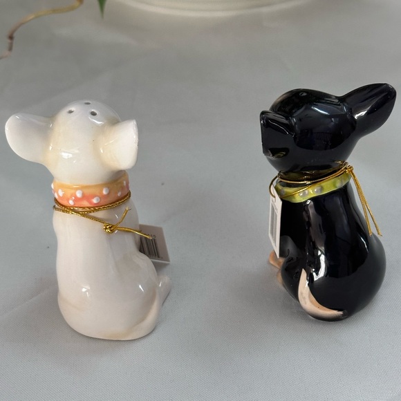 NWT Westland Giftware kissing Chihuahua’s magnetic salt and pepper shakers - Picture 11 of 12